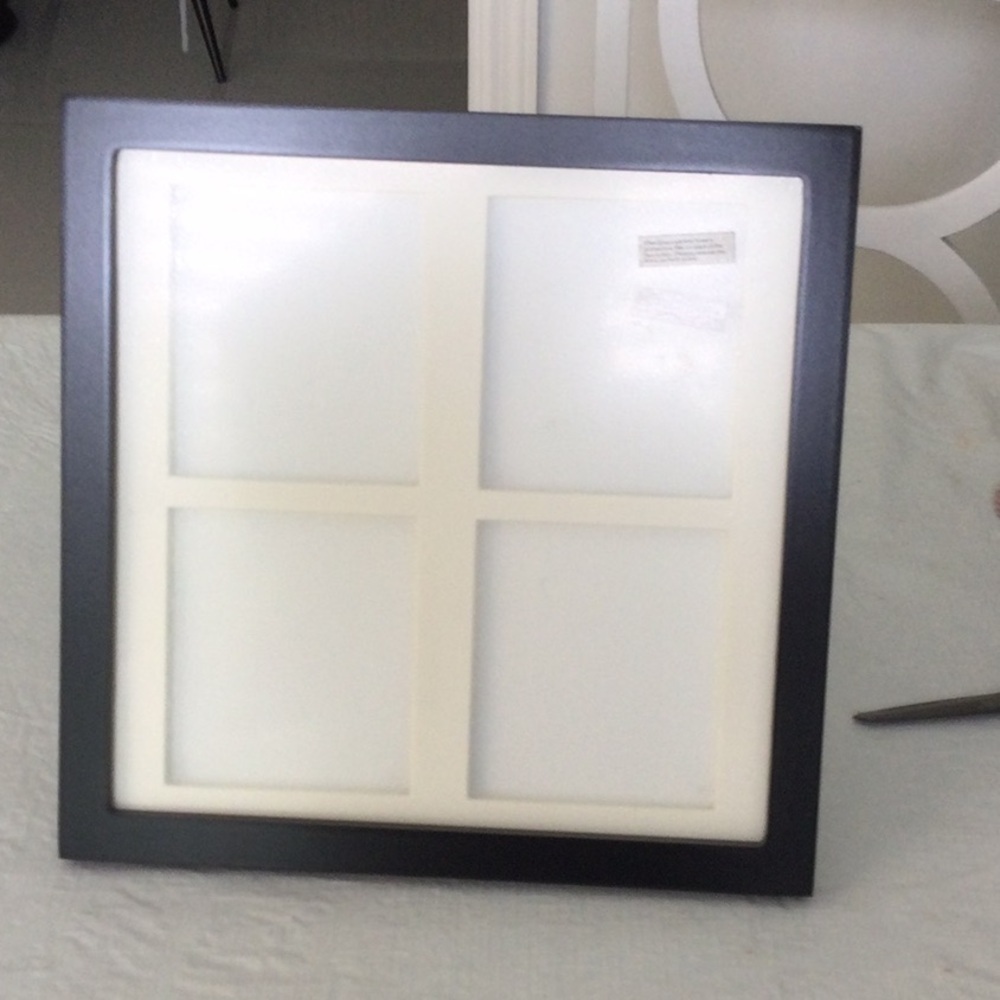 Modern Black and White  Frame NWOT